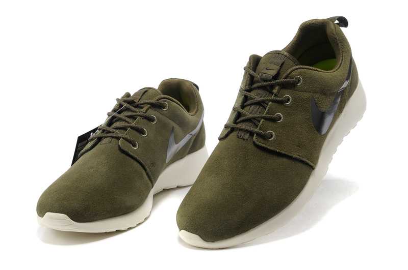 Nike Roshe Run 2012 Noir Magasin Cru Nike Roshe Run Foot Locker
